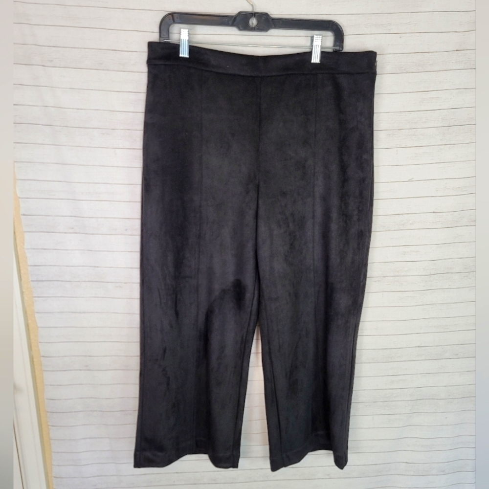 ANN TAYLOR THE WIDE LEG CROPPED BLACK FAUX SUEDE PANTS, SZ 12
